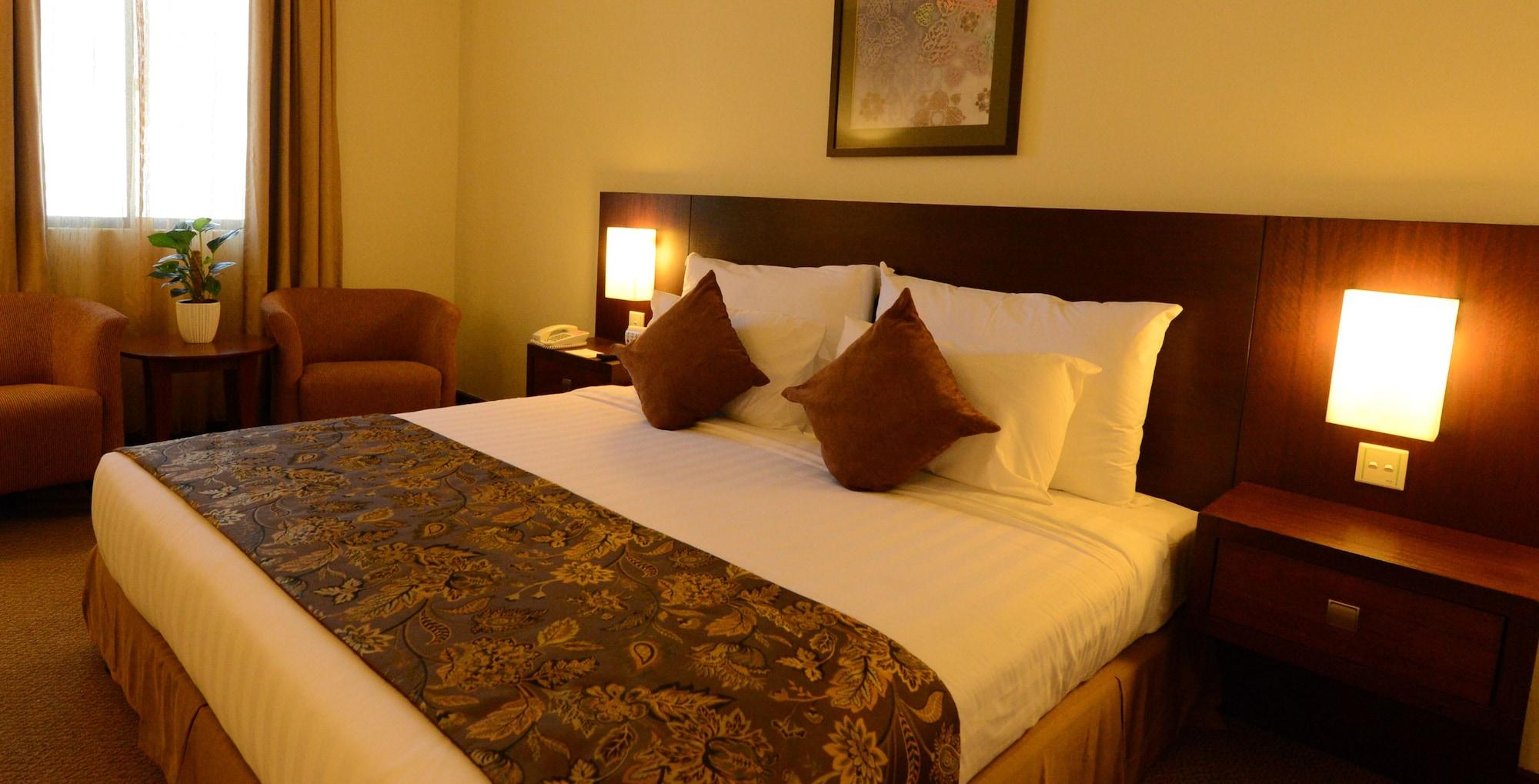 The Grand Puteri Hotel Kuala Terengganu Exteriör bild